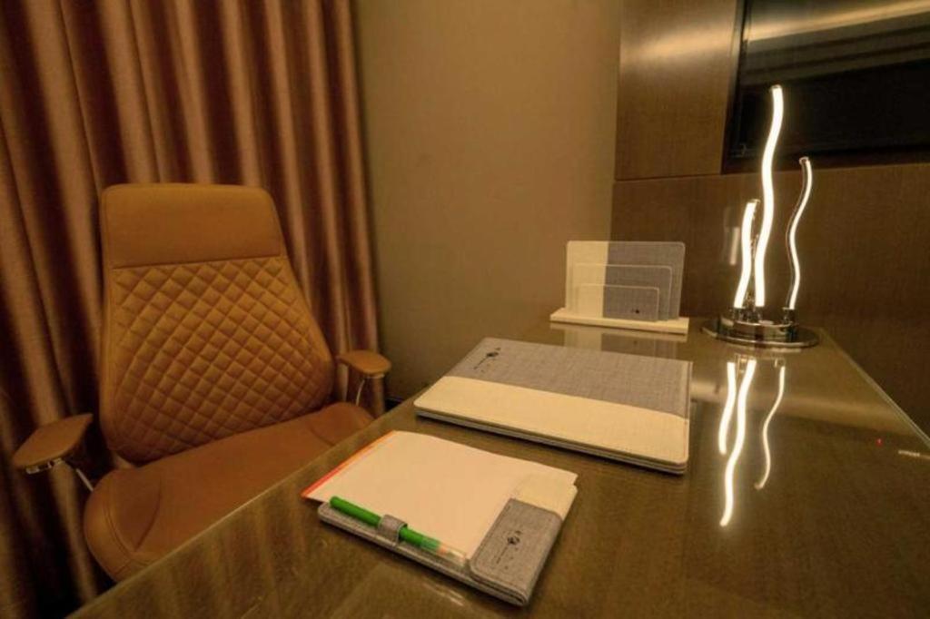 Hotel Castle Salam Khulna Extérieur photo