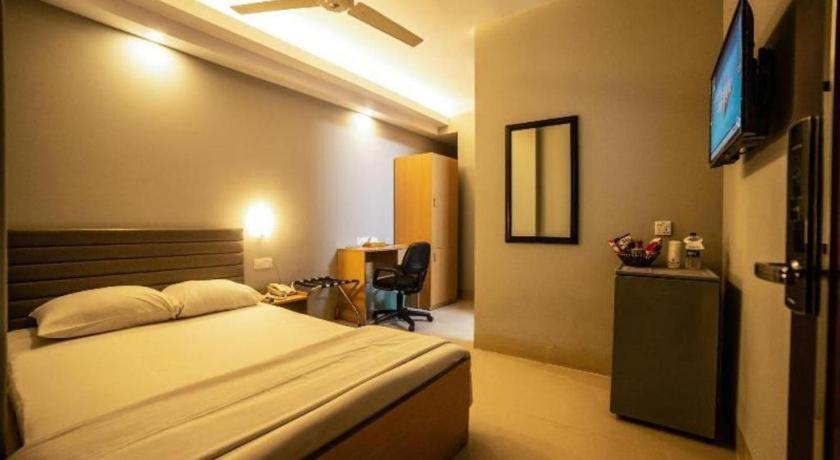 Hotel Castle Salam Khulna Extérieur photo