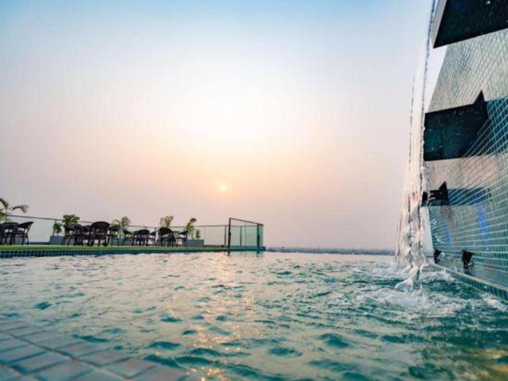 Hotel Castle Salam Khulna Extérieur photo