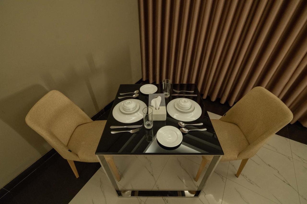 Hotel Castle Salam Khulna Extérieur photo